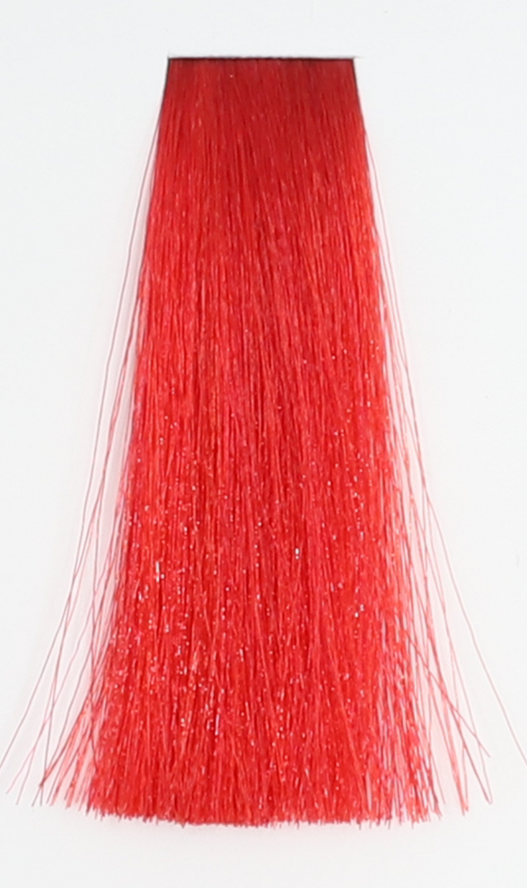 Oro therapy red боя за коса проба с яркочервен цвят, представяща наситеност и блясък
