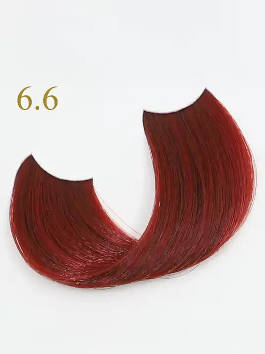 Цвят 6.6 Dark Blonde Red тестер за боя за коса Oro Therapy с блестяща текстура.