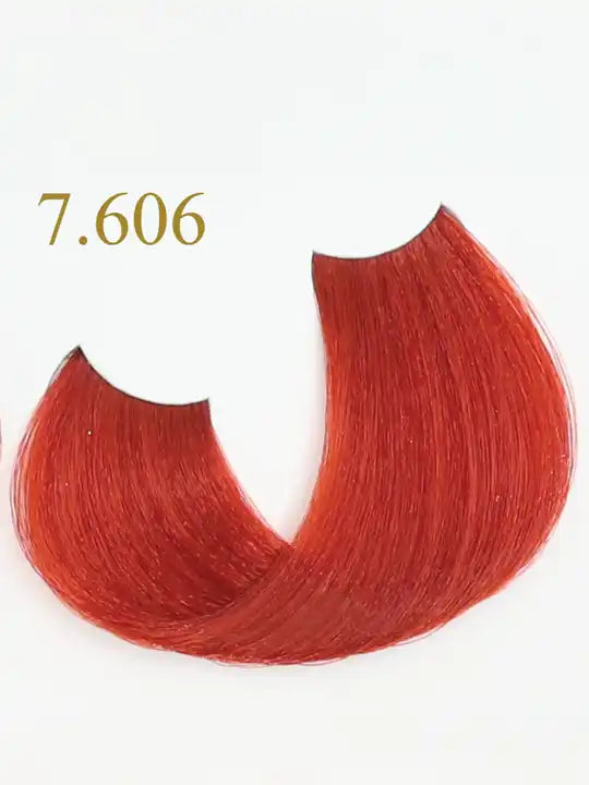 Шампоан за коса Oro Therapy 7.606 Blonde Warm Red, изразителен червен цвят на косата.