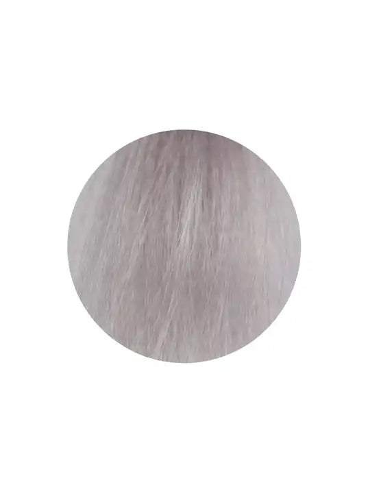 Цвят на косата Fanola Silver Intensifier – светъл сив нюанс с блестящ завършек.