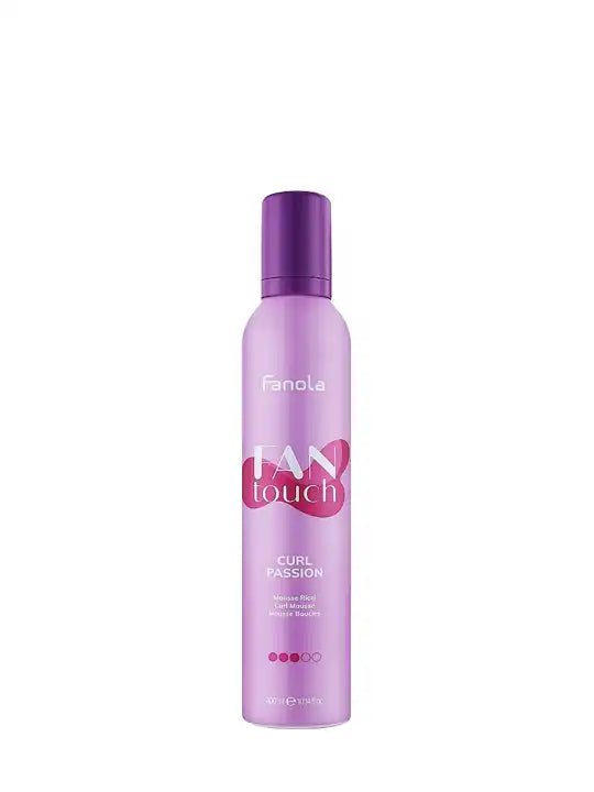 Fanola curl passion мус за оформяне на къдрици 300 мл с лека фиксация и обем за еластични къдрици
