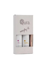 Зареди изображението в галерията, Qura Everyday Kit с шампоан Life и балсам Intense, включващ гребен, за здрава и хидратирана коса.
